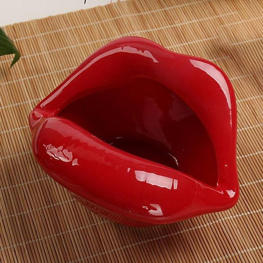 Cendrier bouche céramique émaillée forme lèvres rouge - vue 2