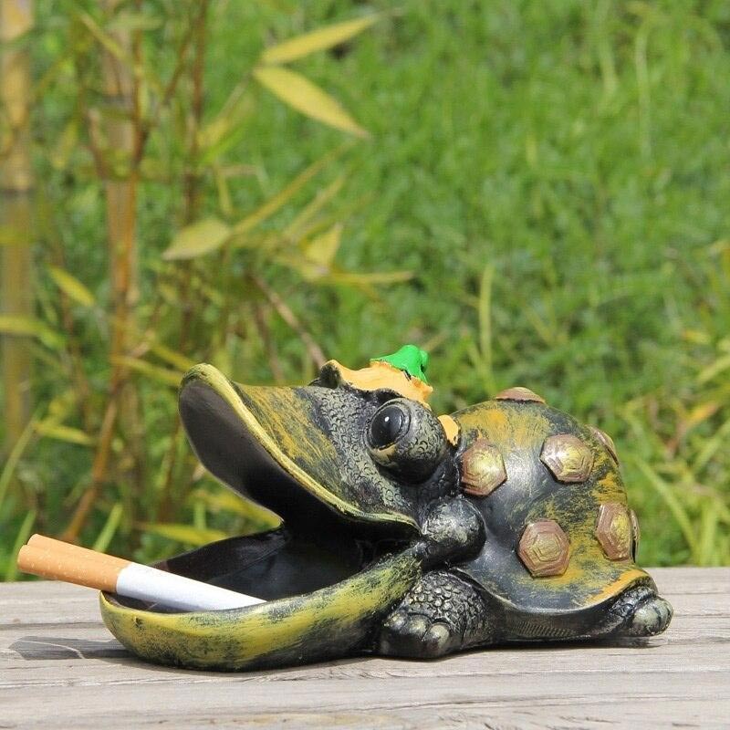 Cendrier grenouille reptile résine colorée design nature - vue de détail