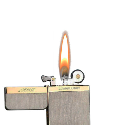 Briquet à Essence