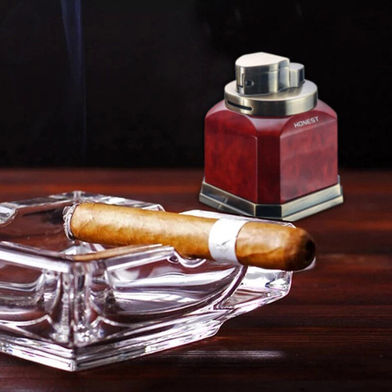Briquet de Table Vintage avec un cigare