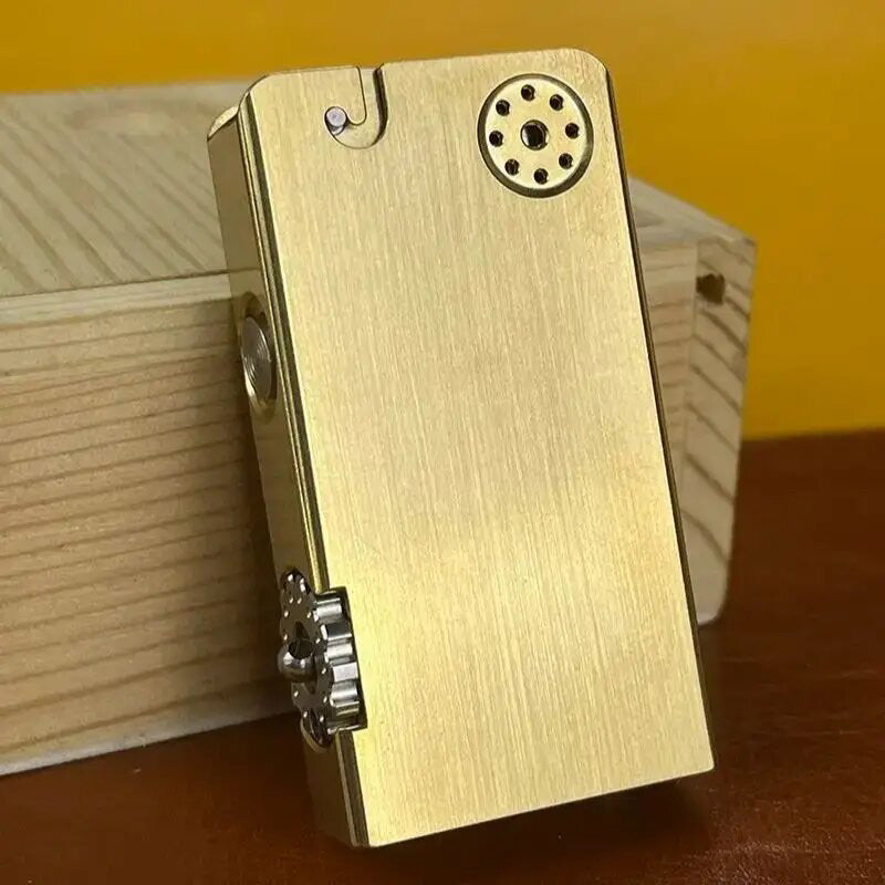 Briquet Vintage sur une table