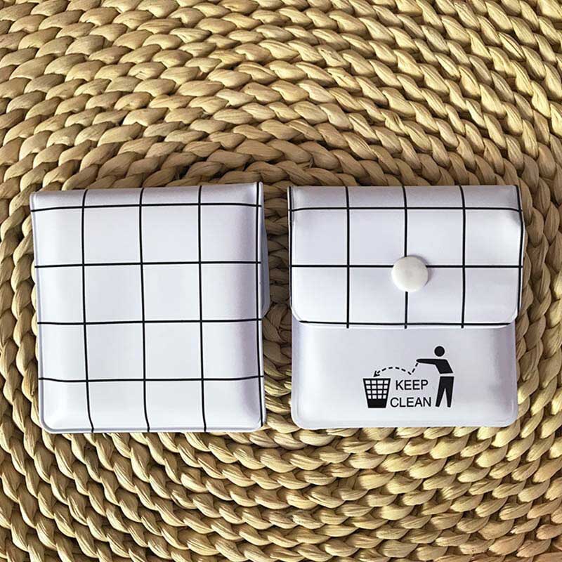 Tissu blanc quadrillé - cendrier de poche avant et arrière