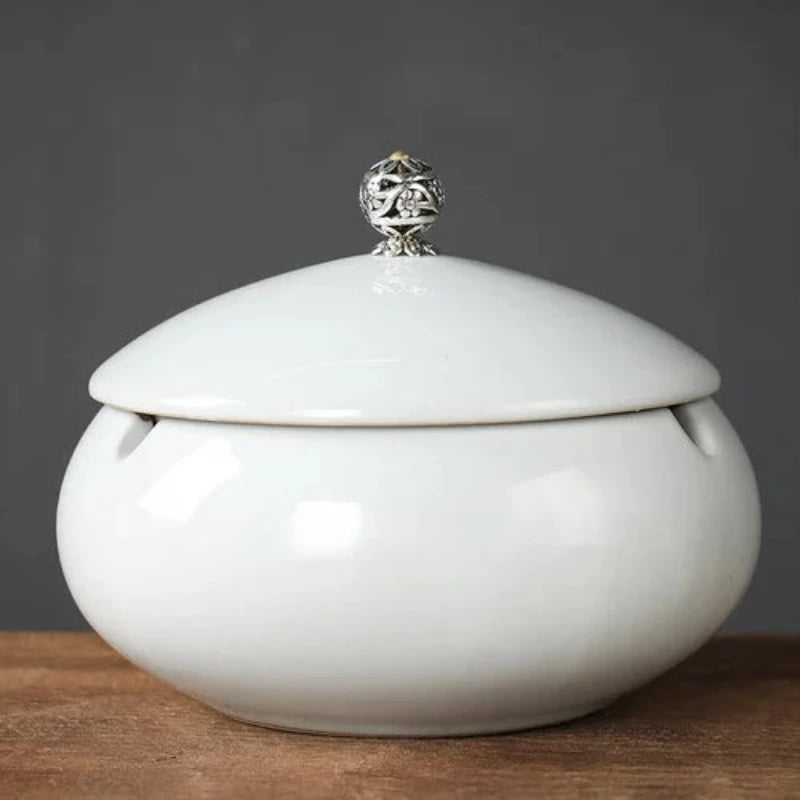 Cendrier de salon marocain blanc avec couvercle