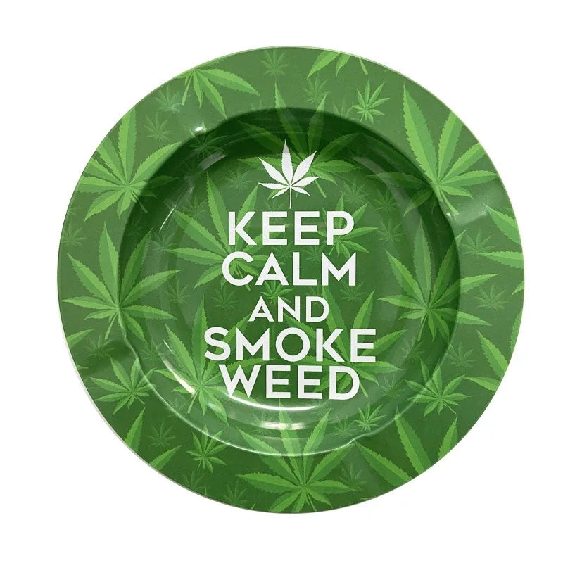 Métal noir mat motif feuille en relief - cendrier cannabis design bureau résistant chaleur