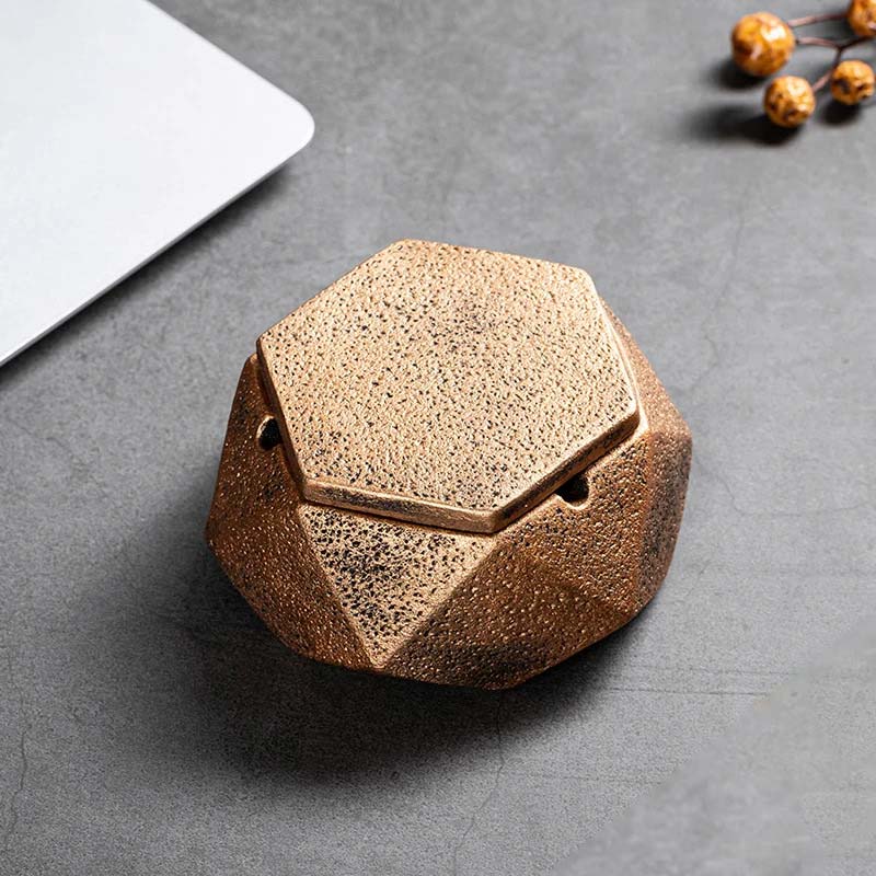 Béton doré - cendrier hexagonal avec couvercle
