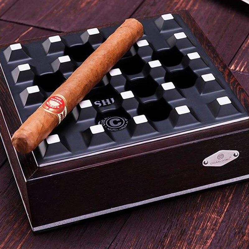Acier inoxydable brossé - cendrier à cigare XXL grille détail