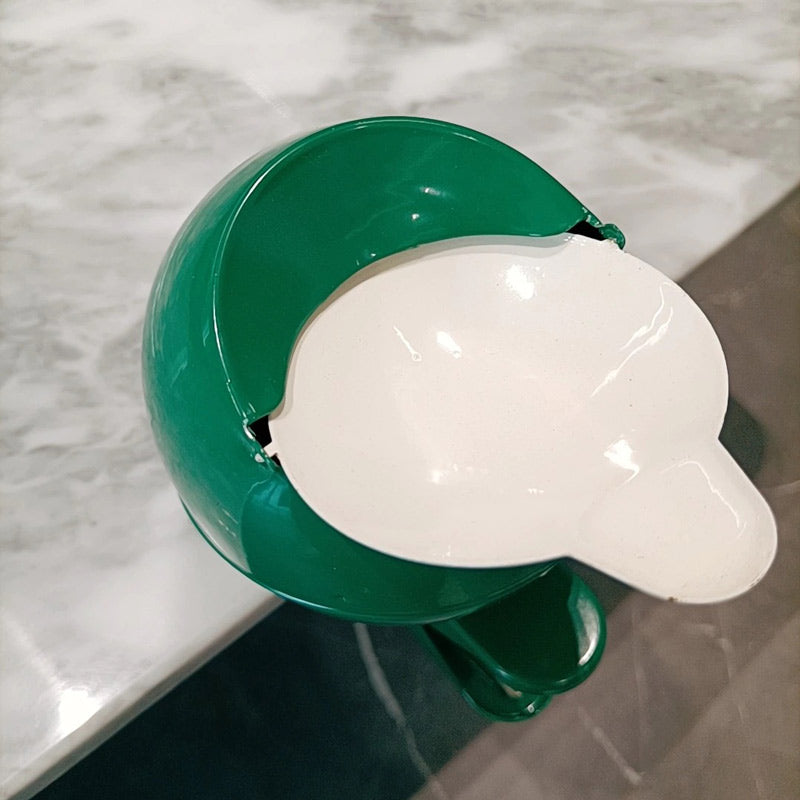 Plastique vert - cendrier boule à clipser ouvert intérieur