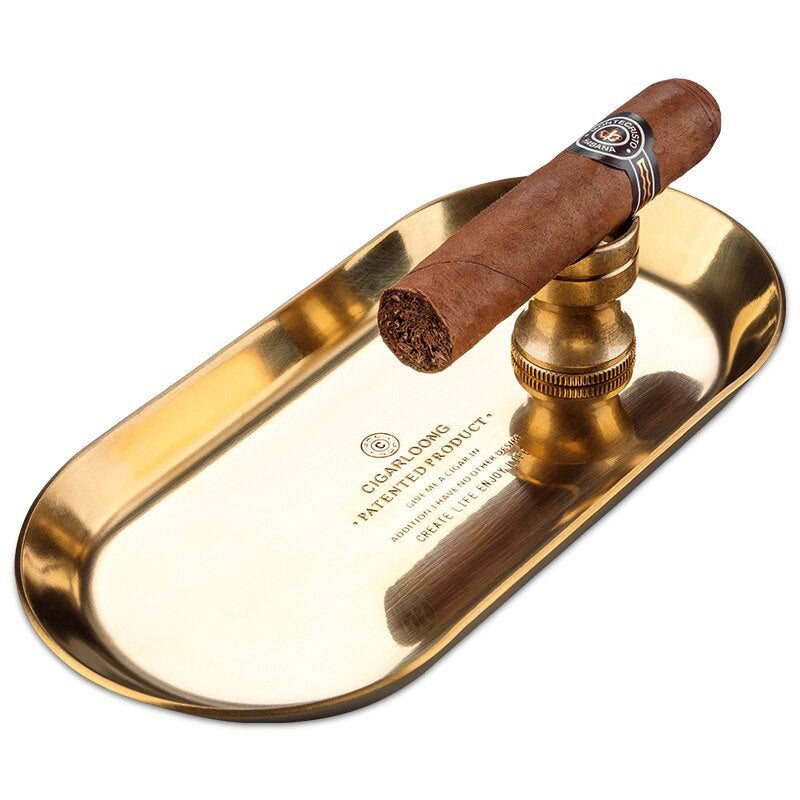 Bronze patiné - Cendrier en bronze avec cigare posé