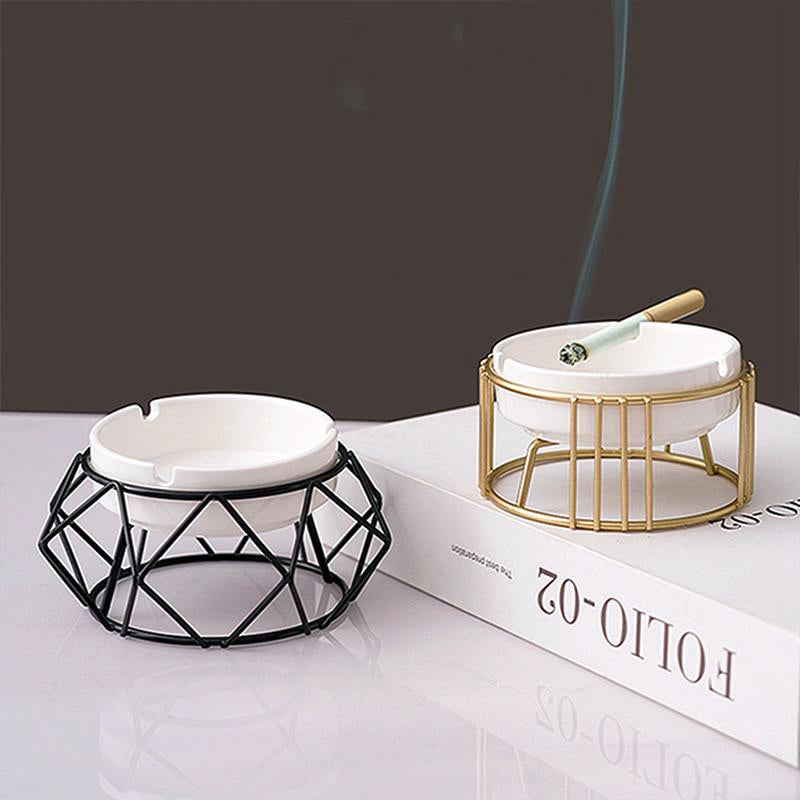 Inox et céramique - cendrier extérieur table design