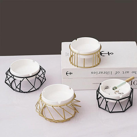 WIZIAT Cendriers sans fumée à l'intérieur, ensemble de cendriers d'extérieur coupe-vent Mignon WIZIAT Cendriers sans fumée à l'intérieur, ensemble de cendriers d'extérieur coupe-vent Mignon