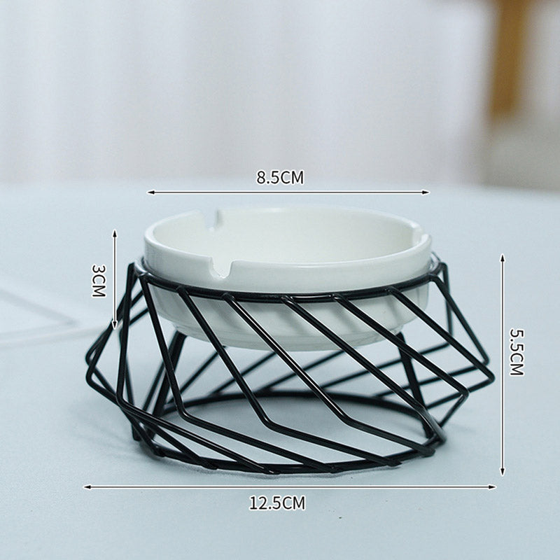 Céramique motif torsades noires - cendrier extérieur table
