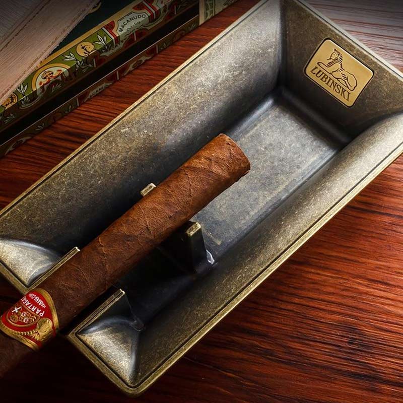 Cendrier Individuel avec Cigare