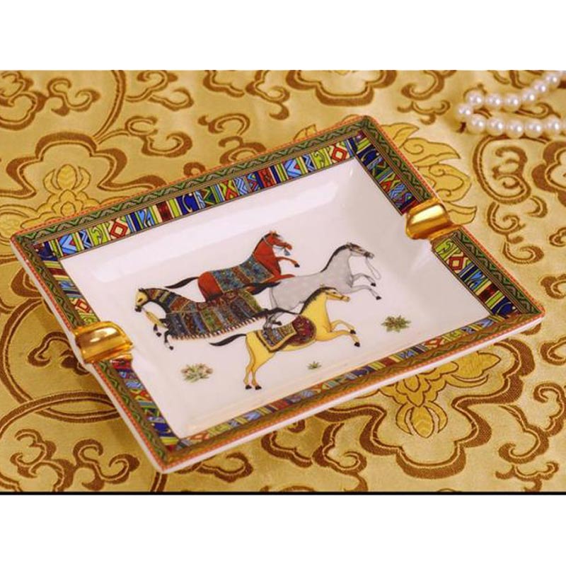 Cendrier en Porcelaine Chevaux 15 x 12