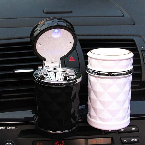 Kytpyi cendrier de poche, cendrier voiture anti odeur, Cendrier portable,  mini cendrier en métal avec porte-clés, cendrier de poche isolé Ultraseal,  résistant aux odeurs (argent) : : Auto et Moto