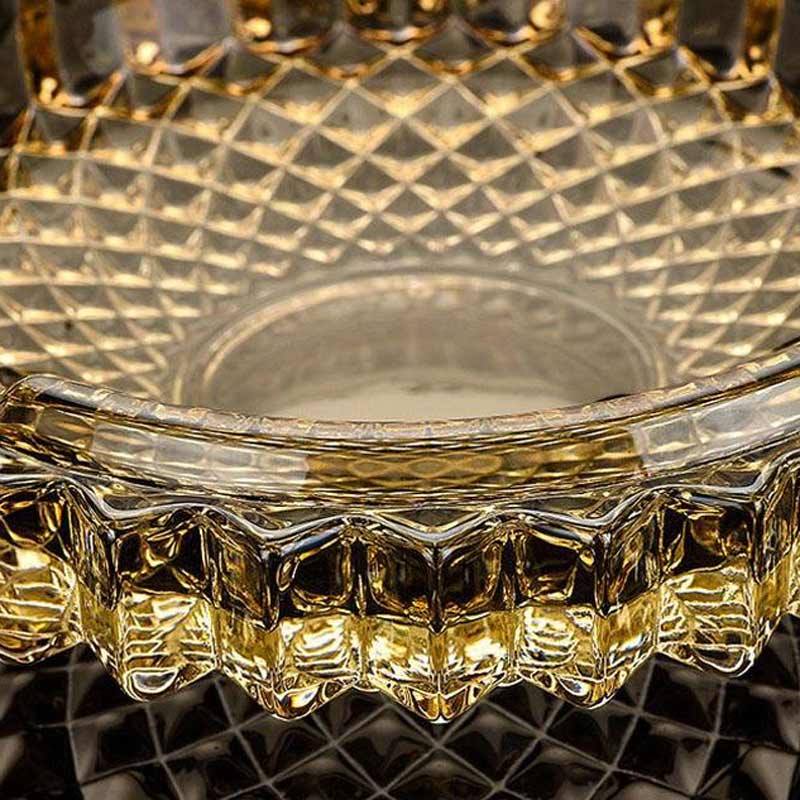 Verre ambré doré - grand cendrier en verre détail bord